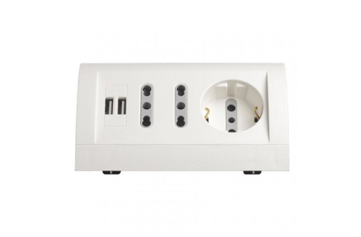 Multipresa da scrivania bticino - 2 10/16a (bipasso) - 1 p30 (schuko) - 16a - 2 m - s3711du Multipresa da scrivania bticino - 2 10/16a (bipasso) - 1 p30 (schuko) - 16a - 2 m - s3711du