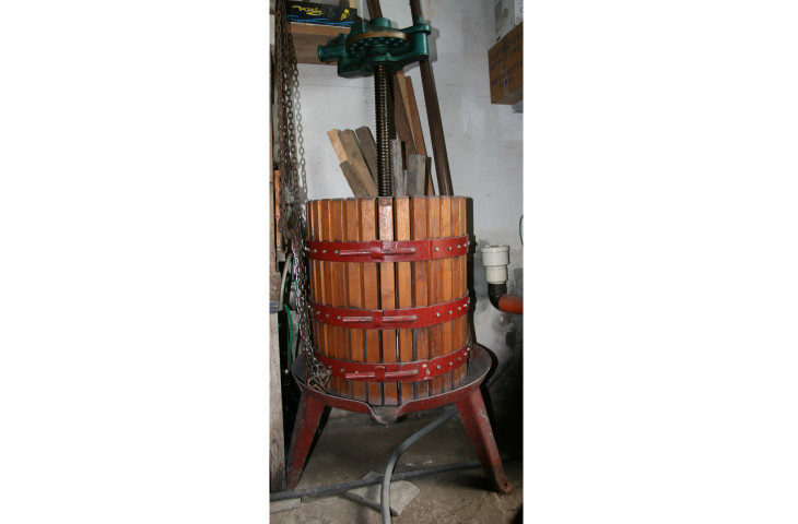 Attrezzature per vinificazione Attrezzature per vinificazione