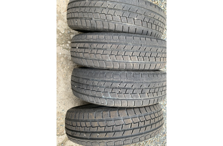 4 pneumatici invernali 4 pneumatici invernali