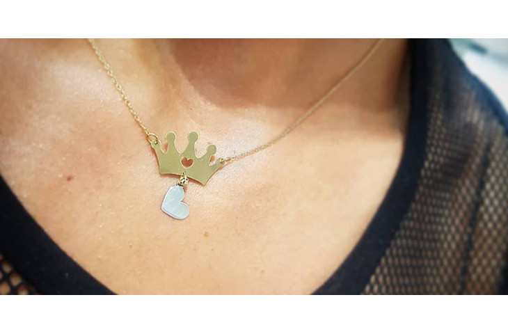 ...precious necklace... ...precious necklace...